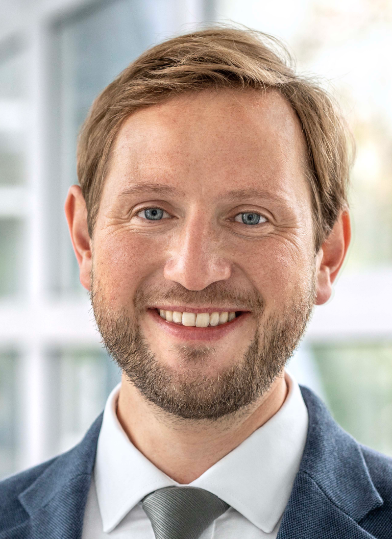 Dr. Kai Lindow